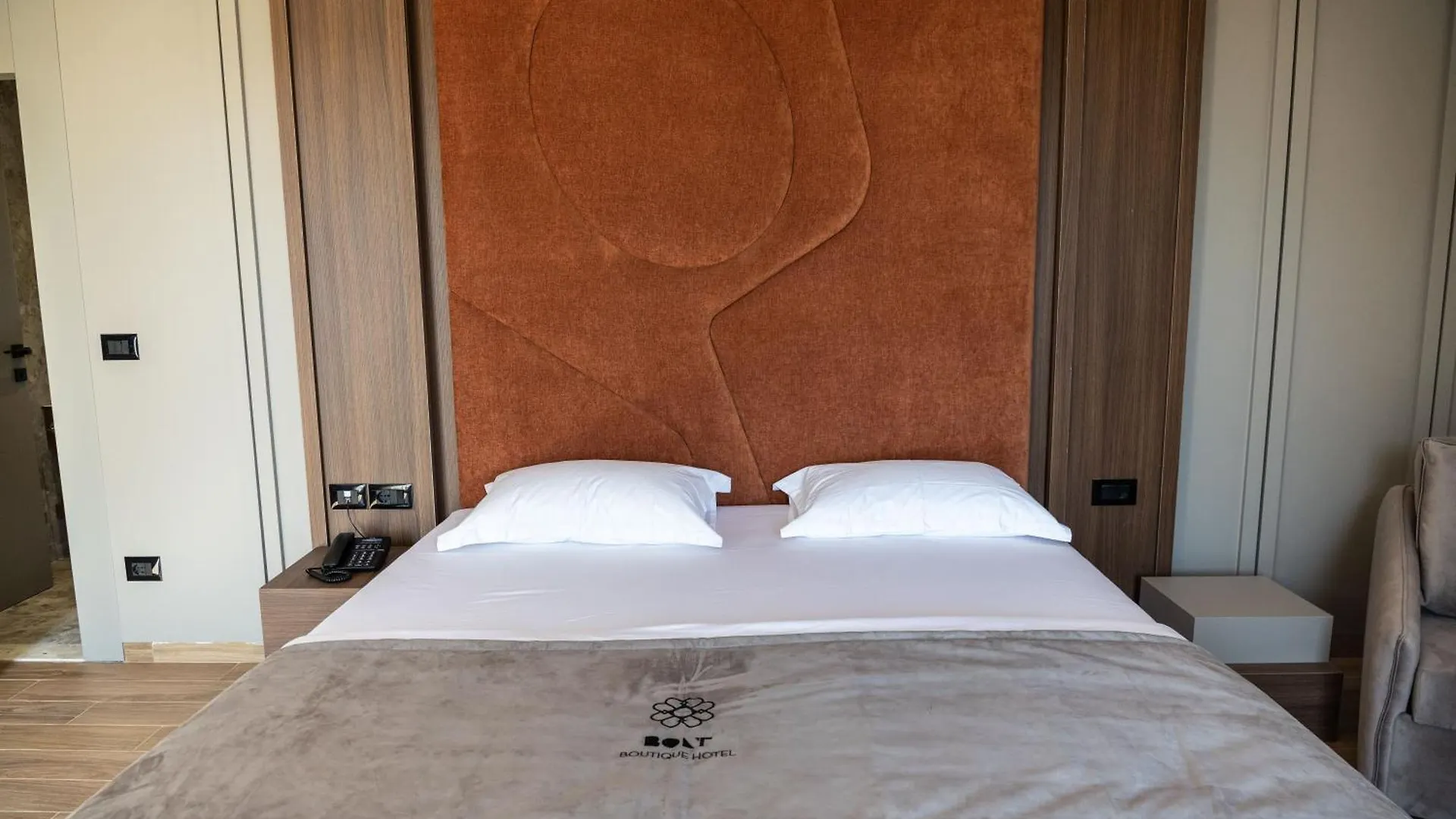 Bolt Boutique Hotel Lezhe