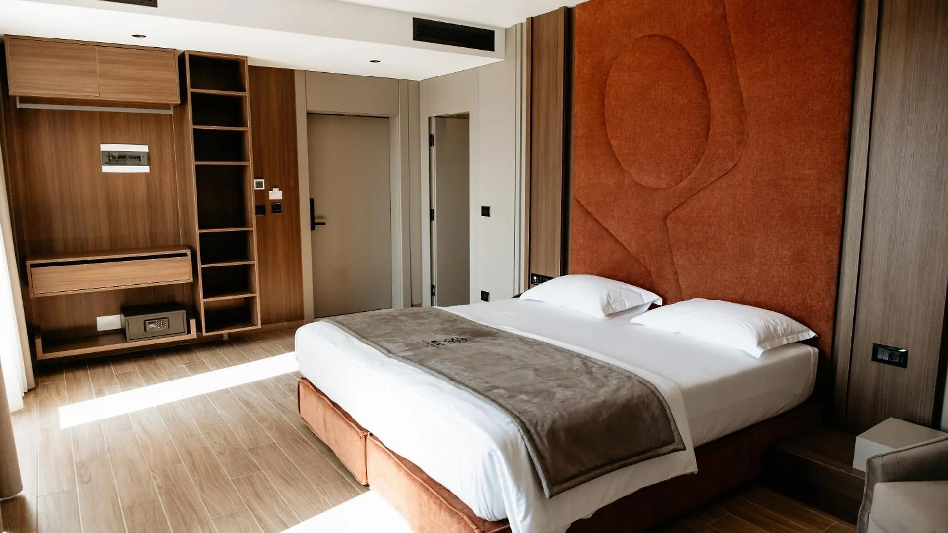 Bolt Boutique Hotel Lezhe
