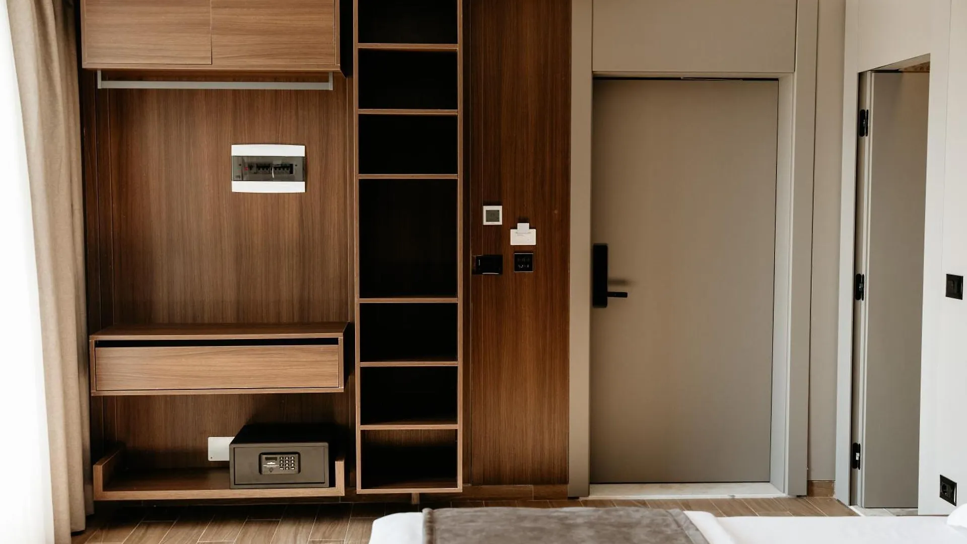 Bolt Boutique Hotel Lezhe Albania